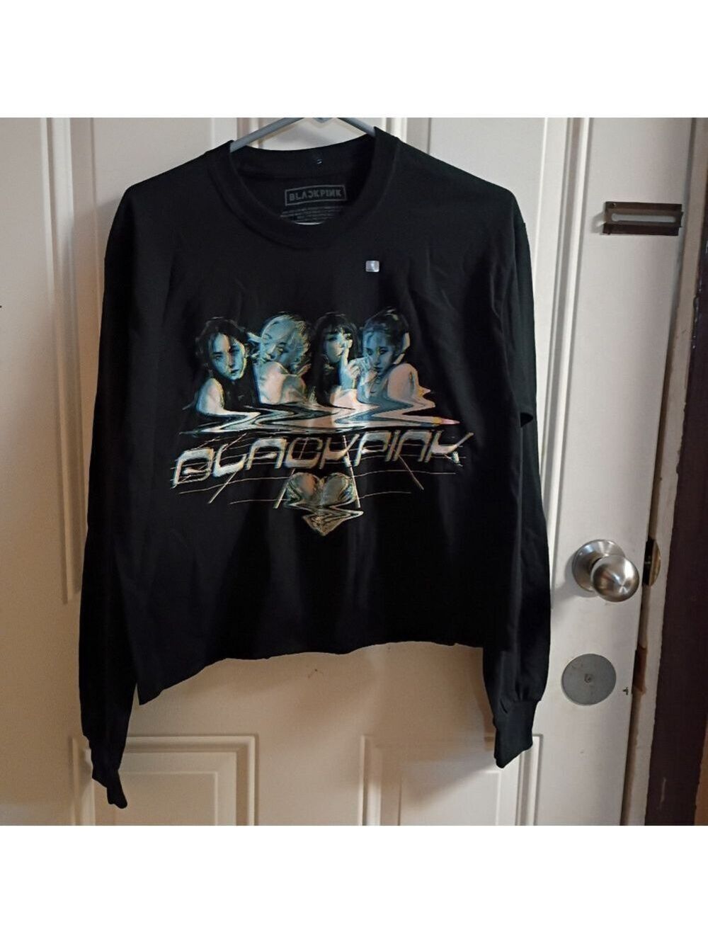 2/$10 NWOT Blackpink Cropped Sweatshirt Size Medium
